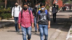 Pollution In Delhi: दिल्ली में एक और यूनिवर्सिटी पर वायु प्रदूषण का असर, मैनेजमेंट ने लागू की ऑनलाइन क्लासेस