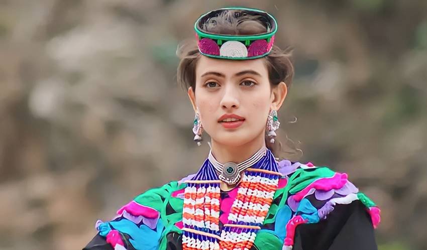 mysterious world of the most beautiful girls in Pakistan