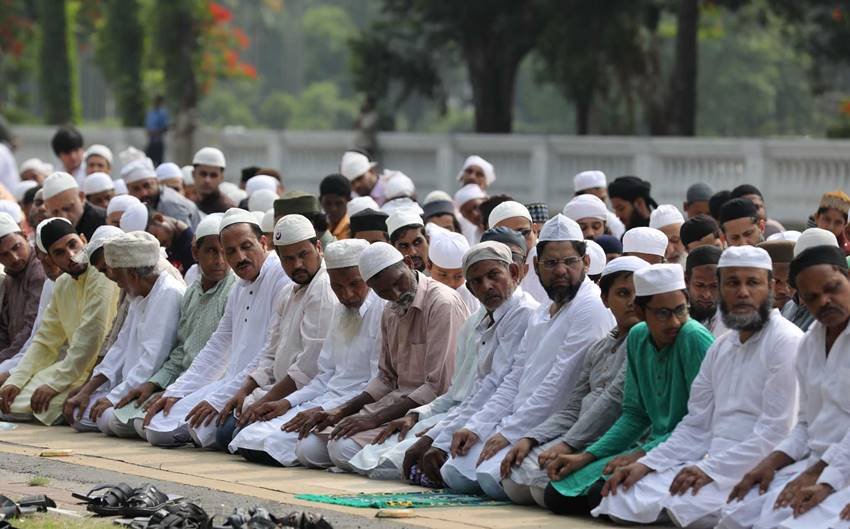 why shia sunni fight in Pakistan