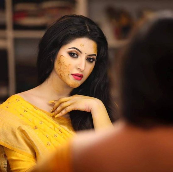Who is this Bangladeshi star actress who married 5 times at the age of 32?