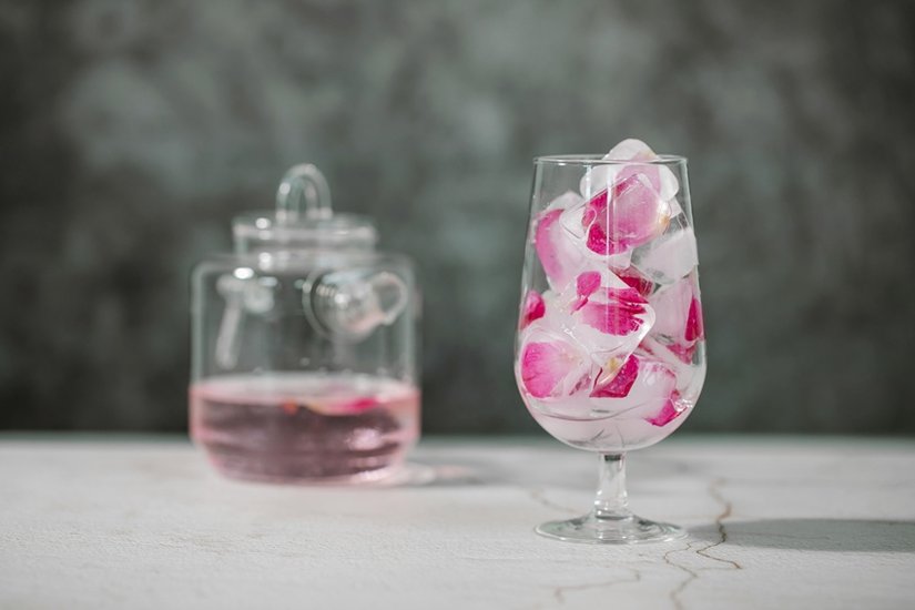 Rosewater and lemon for cracked heels
