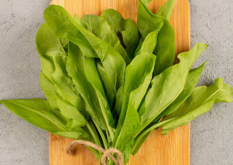 What are the Health benefits of saag
