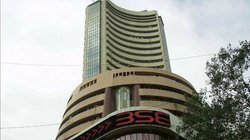 Stock Market Crash: शेयर बाजार में हाहाकार…Sensex धड़ाम होकर 1190 अंकों गिरा, Nifty भी ढहा, निवेशकों में कोहराम