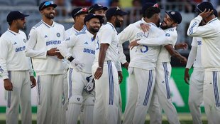 Ind vs Aus, India vs Australia, ind vs aus, Australia vs India, Aus vs Ind, Team India, Indian cricket team, Australia cricket team, Perth test match, Ind vs Aus 1st test match, Border Gavaskar Trophy, Yashasvi Jaiswal, KL Rahul, Jasprit Bumrah, Pat Cummins