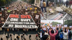 UPPSC Students Protest: प्रयागराज में ‘वन डे वन शिफ्ट’ एग्जाम को लेकर छात्रों का बवाल, बैरिकेडिंग तोड़कर यूपीपीएससी के बाहर की नारेबाजी