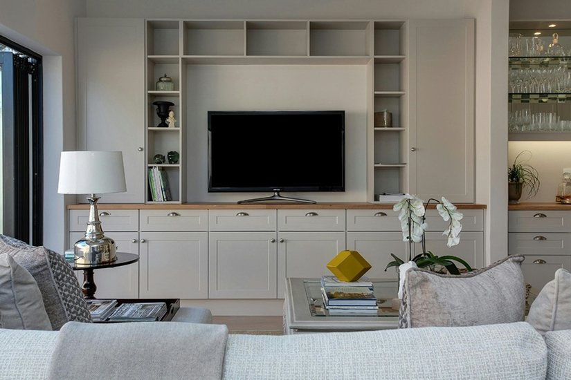 Vastu rules for TV in the living room