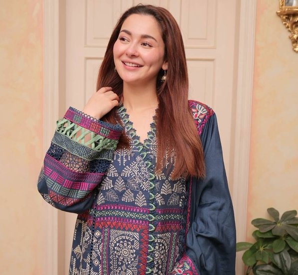 Pakistani Actress Hania Aamir Image