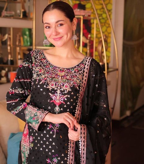 Hania Aamir and Badshah Relation