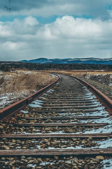 Why no ballast on metro tracks