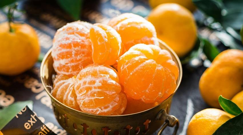 Benefits of eating oranges daily