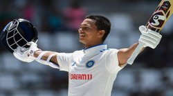 IND vs AUS: यशस्वी ने रचा इतिहास, एक कैलेंडर वर्ष में टेस्ट में सबसे ज्यादा छक्के लगाने वाले बल्लेबाज बने और मैकुलम को छोड़ा पीछे