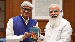 पीएम मोदी की आर्थिक सलाहकार परिषद के चेयरमैन बिबेक देबरॉय का निधन, दिल्ली एम्स में ली अंतिम सांस