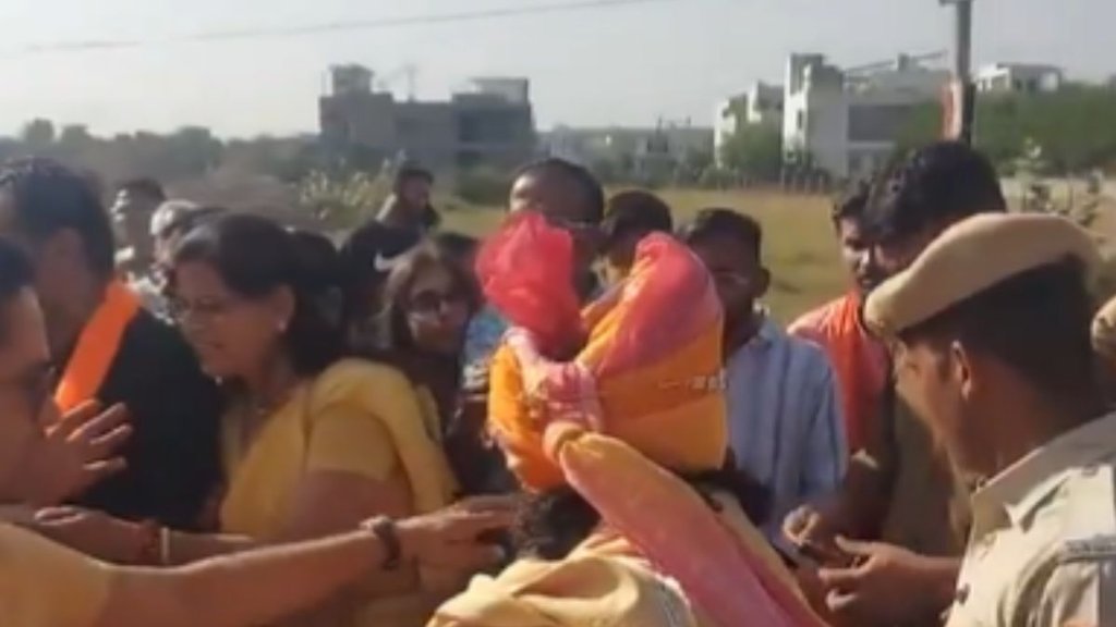 dhirendra shastri, dhirendra shastri news, dhirendra shastri khabar