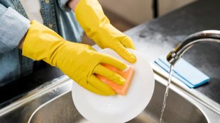 dishes in winter। wash dishes in winter । How to Wash Dishes