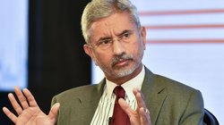 कनाडा में एक चैनल को ही कर दिया गया बैन, गुनाह- विदेश मंत्री जयशंकर का इंटरव्यू चलाया