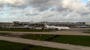 paris airport| france| dog search