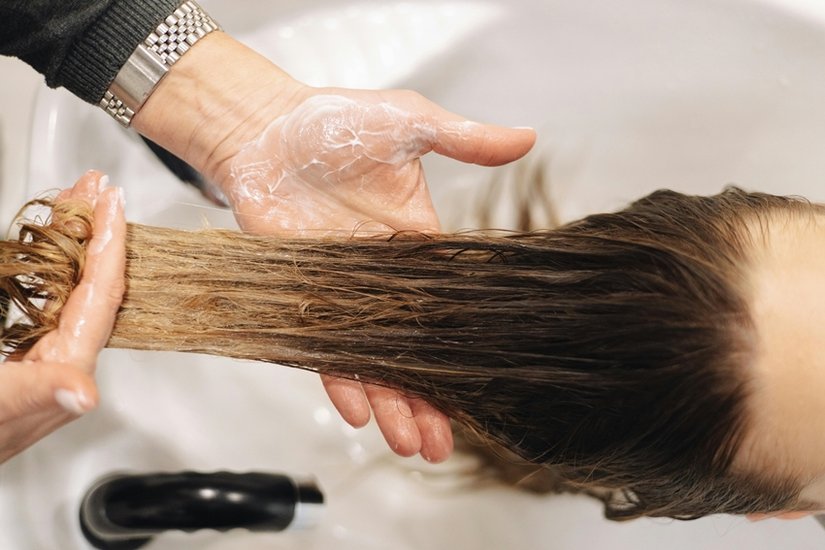 How to Protect Hair in Winter