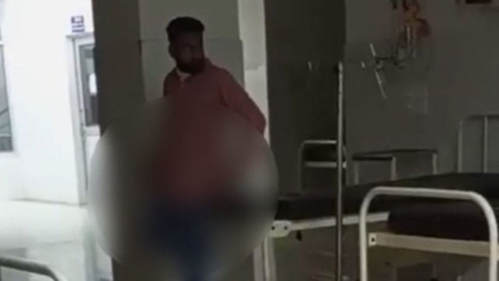 Viral Video| Openly Masturbate| Man Openly Masturbate