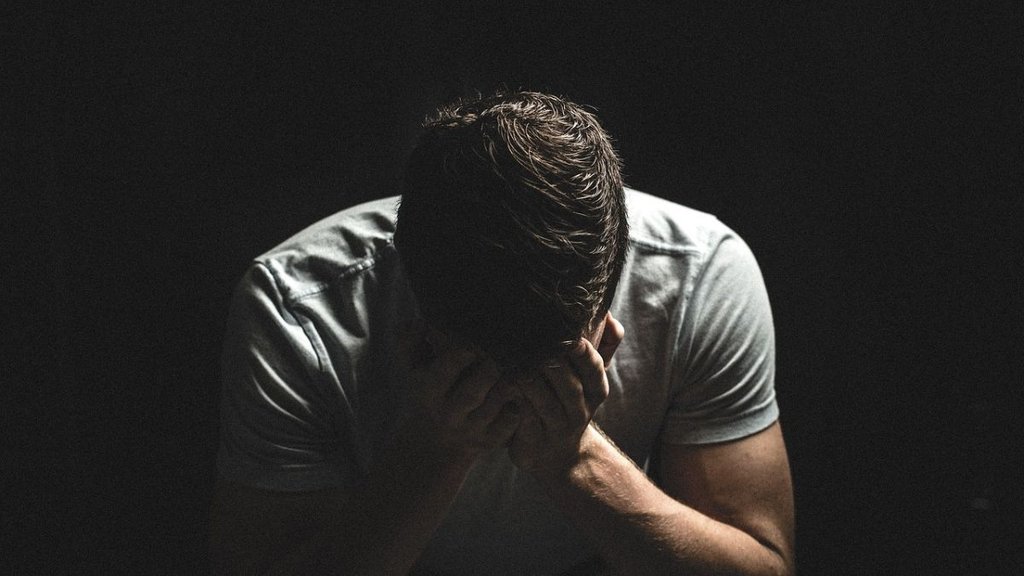 Bhadhohi Man Commits Suicide, Bhadhohi, Bhadhohi News, Bhadhohi ki khabar,