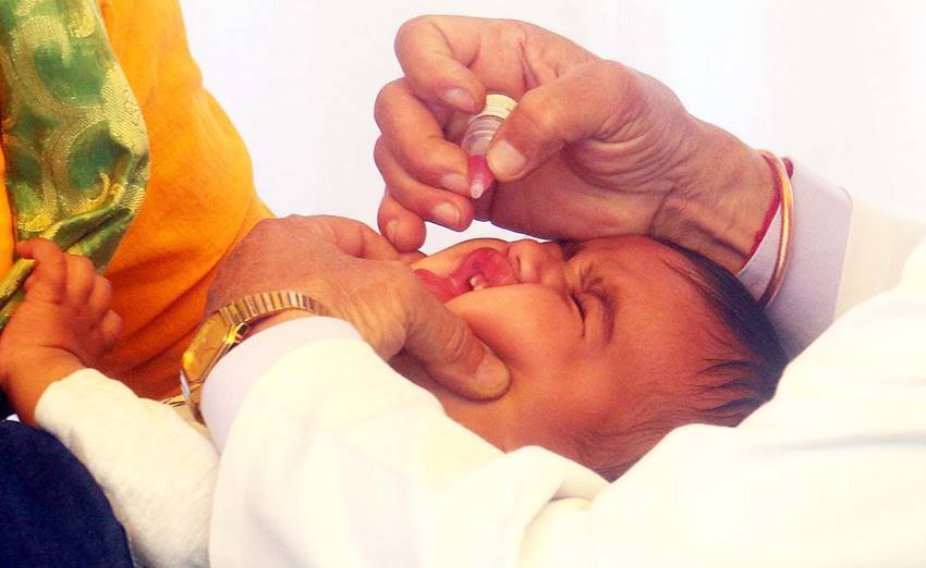 How many polio cases are there in Pakistan?