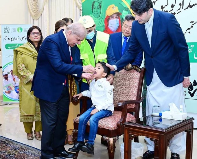 Why are polio virus cases increasing in Pakistan?