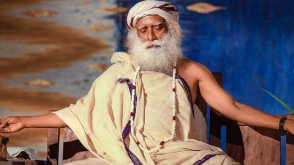 sadhguru hindi, sadhguru, immunity, immunity booster, health, one spoon honey consume daily, habbites, herbs, herbal, wellbeing, oxigen, fight, immuity system,