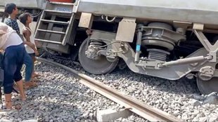 Rail Accident, Rail Accident in West Bengal, Shalimar Secunderabad weekly train