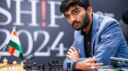World Chess Championships: डी गुकेश ने रचा इतिहास, सबसे कम उम्र के विश्व शतरंज चैंपियन बने, डिंग लिरेन को भारी पड़ी आखिरी समय की गलती