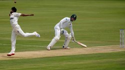 PAK vs SA 1st Test Highlights: खराब रोशनी के चलते दूसरे दिन का खेल जल्दी खत्म, पाकिस्तान अब भी 2 रन पीछे