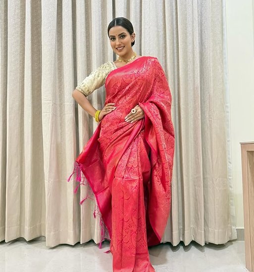 Akshara Singh Post on Gender Equality