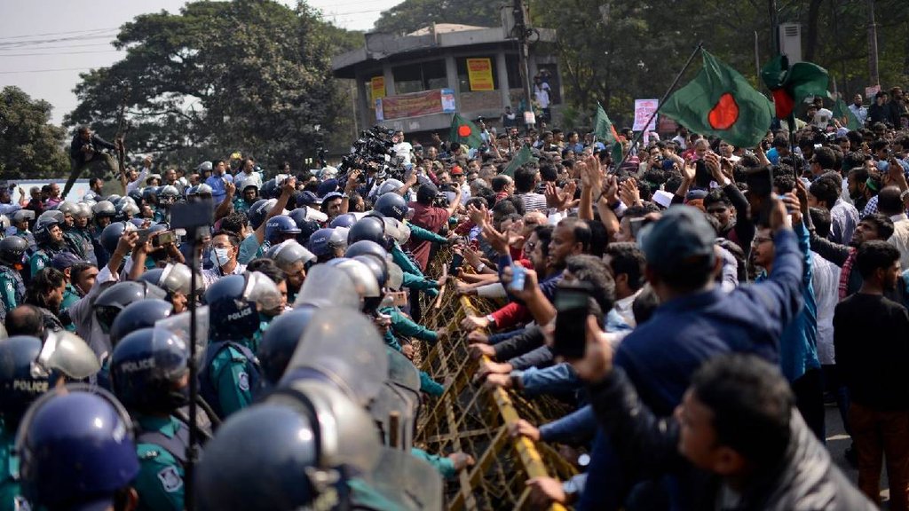 Bangladesh Hindus attacks