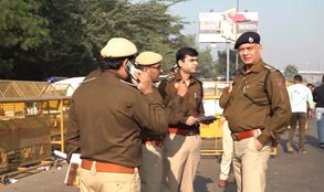 noida police