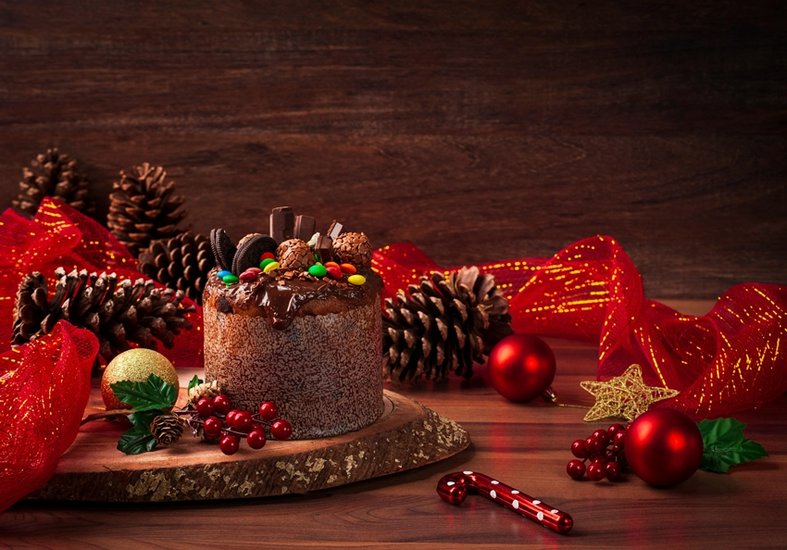 Festive Cake Decorations
