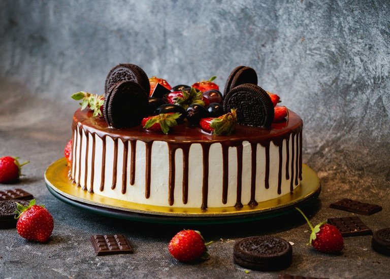 Fruit Topped Christmas Cake