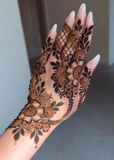 Fusion mehndi designs 2024