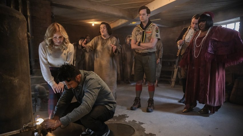 Ghosts (Season 4)