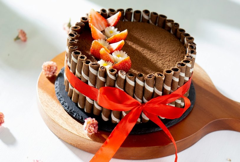 Gingerbread House Cake