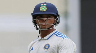 India vs Australia Test,Yashasvi Jaiswal Golden Duck,Mitchell Starc