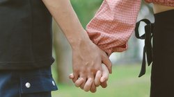 पति का बंटवारा! पत्नी को किन्नर के साथ बांटना पड़ेगा हसबेंड, पुलिस ने कराया प्यार का अनोखा समझौता