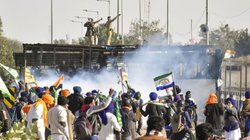 Farmer Protest: शंभू बॉर्डर पर टकराव के बाद सरकार से बातचीत के लिए राजी किसान, दिल्ली कूच का क्या है प्लान