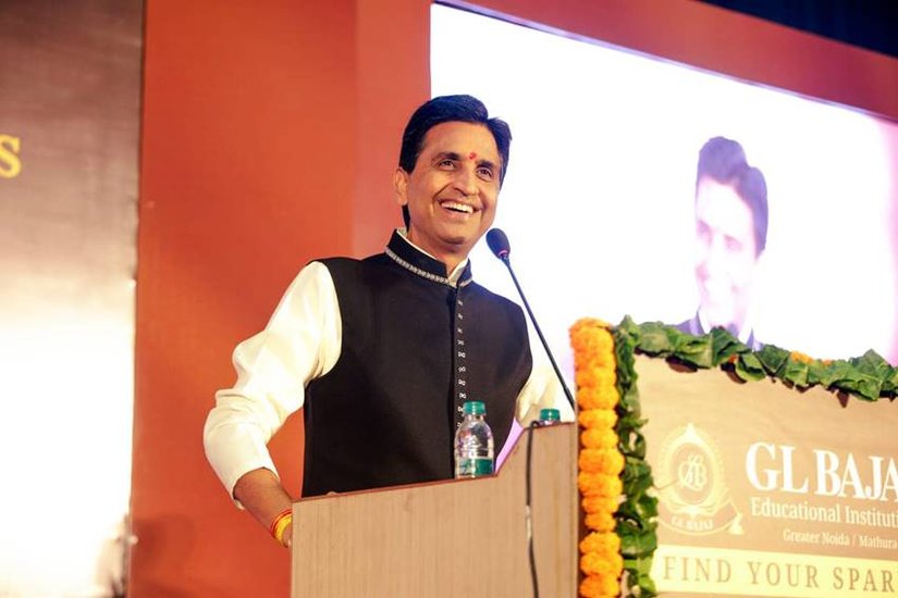 Kumar Vishwas was not selected in IIT from number 23