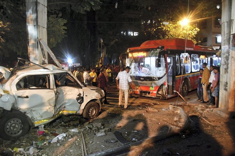 Kurla-station-road-accident
