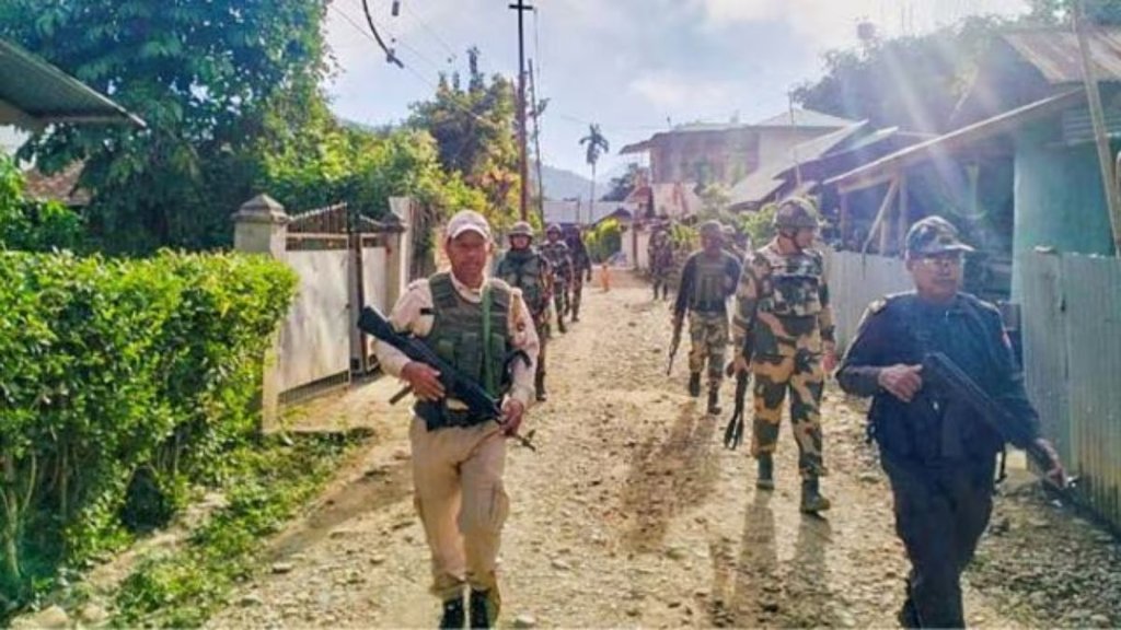 Manipur Violence: मणिपुर में तनावपूर्ण है हालत (Photo: Express)