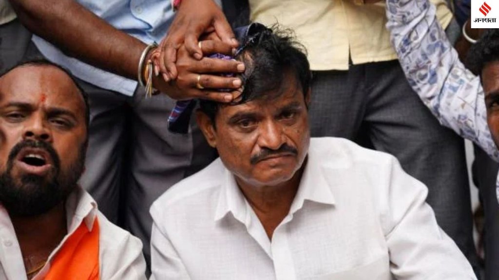 Munirathna egg attack, BJP MLA Munirathna Bengaluru, Karnataka BJP MLA incident,