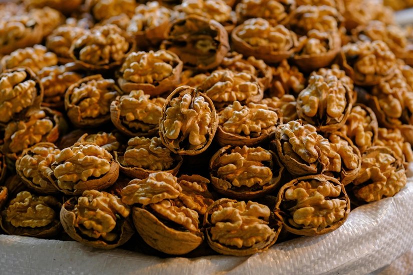 Nutrient absorption walnuts