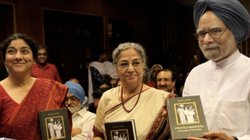 Manmohan Singh: …मनमोहन सिंह घर में न अंडा उबाल सकते थे और न ही टीवी का स्विच ऑन कर सकते थे