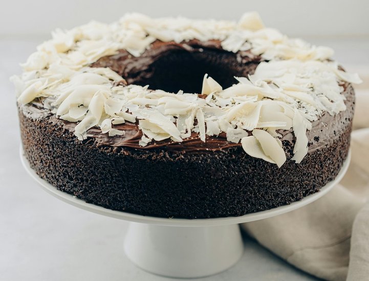 Snowfall Cake Theme