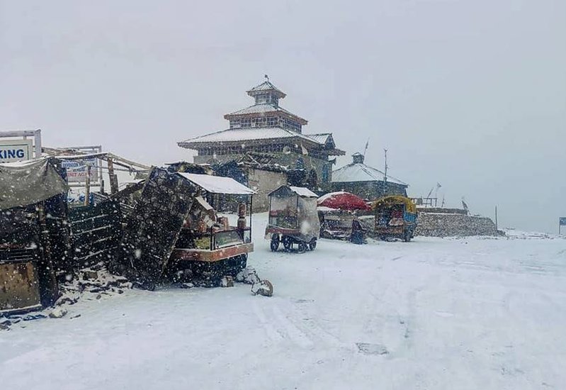 Kedarnath Snowfall