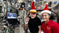 Sunita Williams: स्पेस में कैसा है माहौल? सुनीता विलियम्स ने अनोखे अंदाज में शेयर की क्रिसमस सेलिब्रेशन की तस्वीर