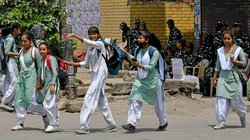 UP School Holiday 2025: यूपी में अगले साल का हॉलिडे कैलेंडर जारी, छात्रों को 14 छुट्टियों का हुआ नुकसान